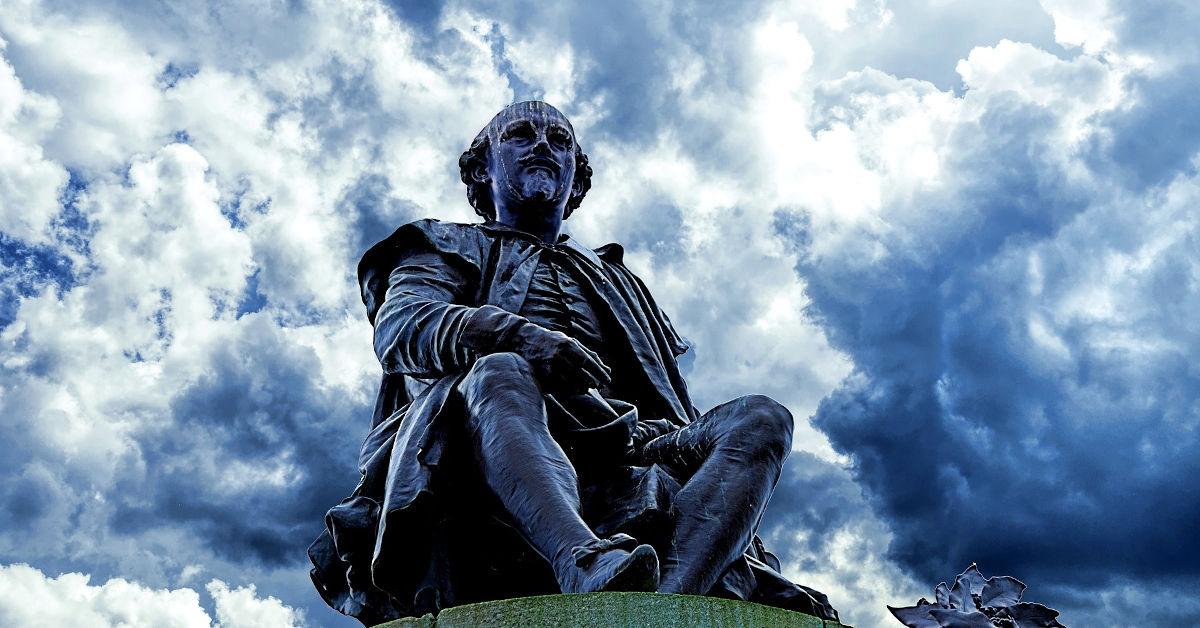 Statue of William Shakespeare by Martin Ludlam on Pixabay