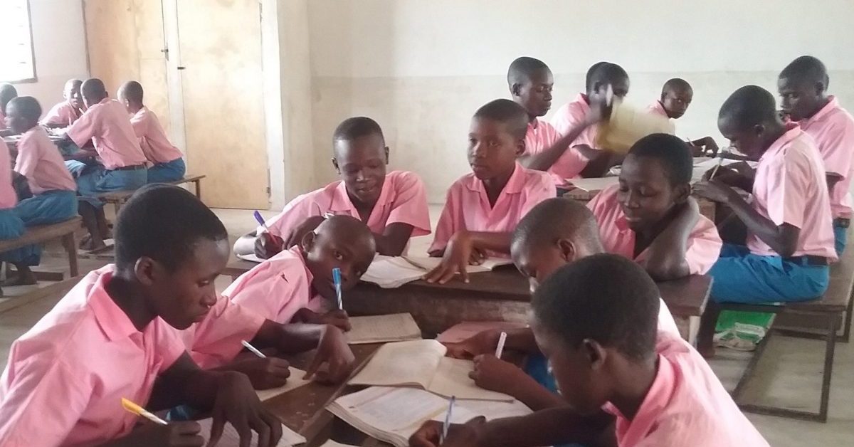 Kundeni Primary School students in their new classroom